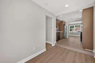 889 Chas Ln, Houston, TX 77091 - Photo 14