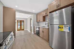 889 Chas Ln, Houston, TX 77091 - Photo 8