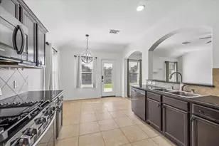 7315 Lyndhurst Village Ln, Spring, TX 77379 - Photo 2