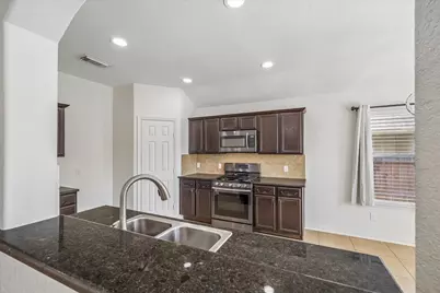 7315 Lyndhurst Village Lane, Spring, TX 77379 - Photo 12