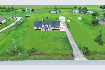 7829 N Humble Camp Road, Texas City, TX 77539 - Photo 2