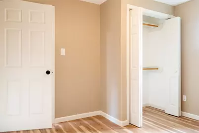 130 E Bernard Street, Clute, TX 77531 - Photo 8