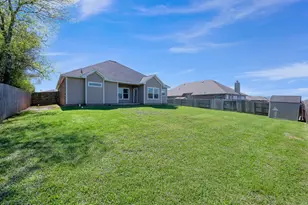 12426 Hackberry Dr, Willis, TX 77318 - Photo 38