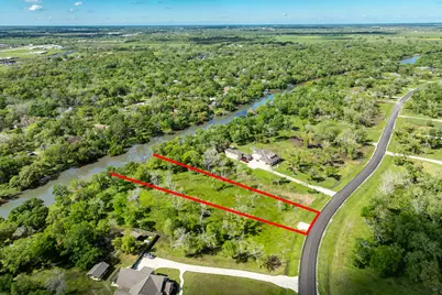 32710 Bayou Bend, Richwood, TX 77515 - Photo 2