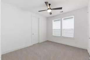 4605 Lavatera St, Houston, TX 77018 - Photo 36