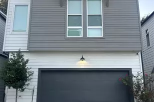 4605 Lavatera St, Houston, TX 77018 - Photo 2