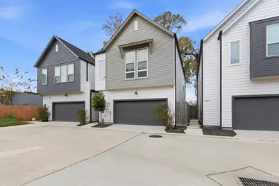 4605 Lavatera Street, Houston, TX 77018 - Photo 2