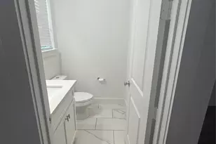 4605 Lavatera St, Houston, TX 77018 - Photo 12