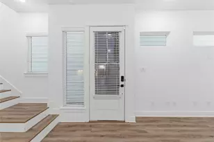 4605 Lavatera St, Houston, TX 77018 - Photo 8