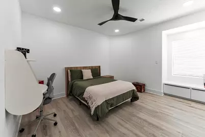 1 E Wedgewood Glen, The Woodlands, TX 77381 - Photo 24