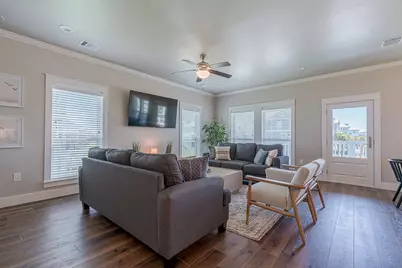 11642 Sea Butterfly, Galveston, TX 77554 - Photo 8