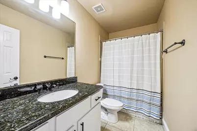 210 Grove Street, Houston, TX 77020 - Photo 20