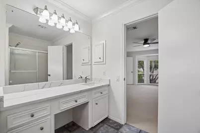 800 Country Place Drive #1102, Houston, TX 77079 - Photo 20