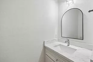 800 Country Pl Dr, Houston, TX 77079 - Photo 14