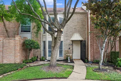 800 Country Place Drive #1102, Houston, TX 77079 - Photo 4