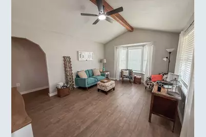224 Maple Drive, Hitchcock, TX 77563 - Photo 2
