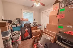 224 Maple Dr, Hitchcock, TX 77563 - Photo 12