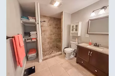 224 Maple Drive, Hitchcock, TX 77563 - Photo 10