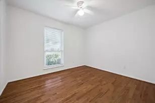 13914 Myrtlea Dr, Houston, TX 77079 - Photo 12