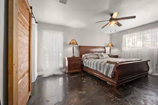 910 Brook Forest Ct, Conroe, TX 77385 - Photo 26