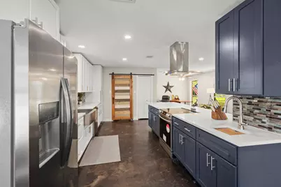 910 Brook Forest Court, Conroe, TX 77385 - Photo 16