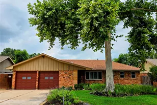 2527 Willowby Dr, Houston, TX 77008 - Photo 1