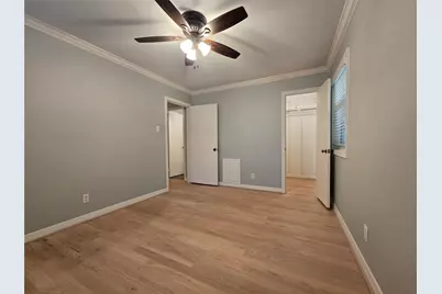 2527 Willowby Drive, Houston, TX 77008 - Photo 8