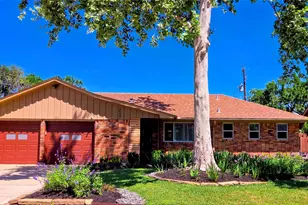 2527 Willowby Dr, Houston, TX 77008 - Photo 2