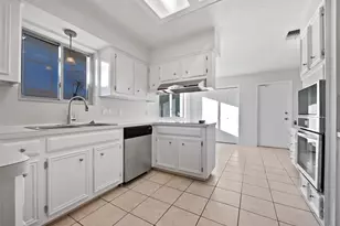 11603 Inwood Dr, Houston, TX 77077 - Photo 2