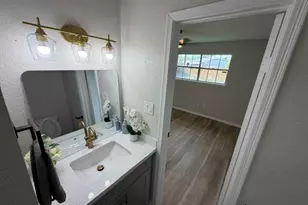 2613 7th Ave N, Texas City, TX 77590 - Photo 14