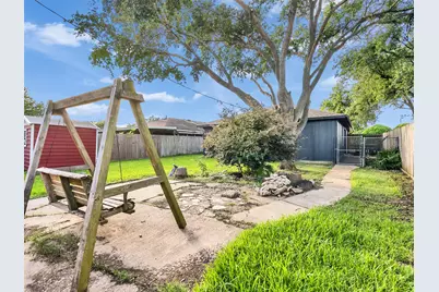 2613 7th Avenue N, Texas City, TX 77590 - Photo 26