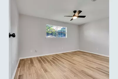 2613 7th Avenue N, Texas City, TX 77590 - Photo 18
