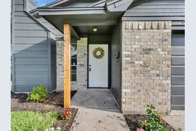 2613 7th Avenue N, Texas City, TX 77590 - Photo 2