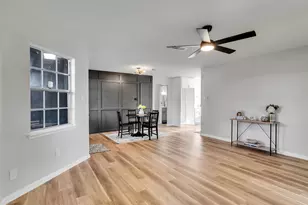 2613 7th Ave N, Texas City, TX 77590 - Photo 6