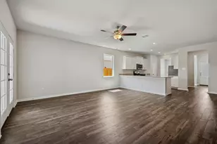 10366 Red Cardinal Dr, Cleveland, TX 77328 - Photo 10