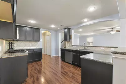 11711 Red Hummingbird Drive, Houston, TX 77047 - Photo 10