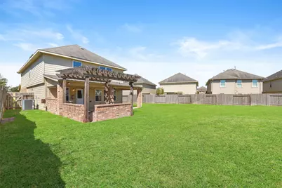 11711 Red Hummingbird Drive, Houston, TX 77047 - Photo 32