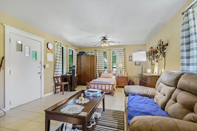 1021 Ave Avenue E, Bacliff, TX 77518 - Photo 34
