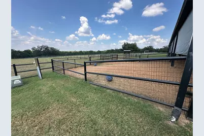 1325 Stalmach Road, New Ulm, TX 78950 - Photo 24