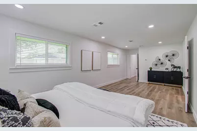 4009 Omeara Drive, Houston, TX 77025 - Photo 32