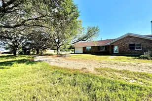 2691 Fm 1862, Blessing, TX 77465 - Photo 2
