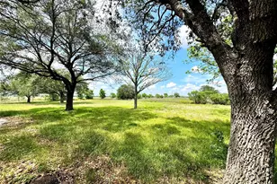 2691 Fm 1862, Blessing, TX 77465 - Photo 16