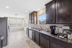 2623 Leopard Ct, Katy, TX 77449 - Photo 6