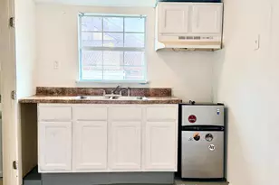 1213 Boswell St, Houston, TX 77009 - Photo 14