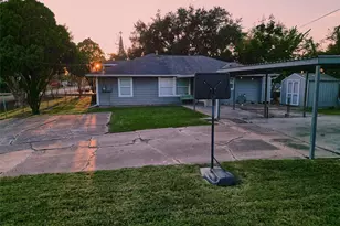 545 Henke St, Houston, TX 77020 - Photo 6