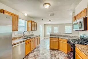 9342 Bowmore Ct, Houston, TX 77095 - Photo 8