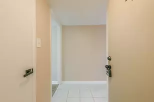 2824 Briarhurst Dr, Houston, TX 77057 - Photo 4