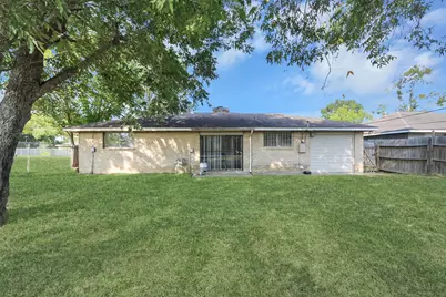 14523 Player Street, Houston, TX 77045 - Photo 32