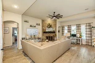 2316 Shalmar Dr, West Columbia, TX 77486 - Photo 10