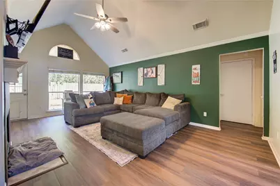 3810 Westglen Drive, Alvin, TX 77511 - Photo 10